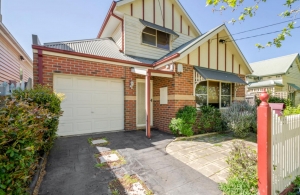 Street Frontage in Yarraville