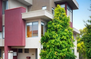 3 Level Townhouse in Coburg