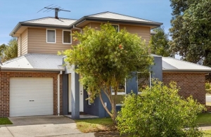 Appealing Altona Townhouse