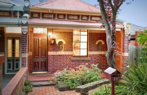 Northcote Period Home Won at Auction