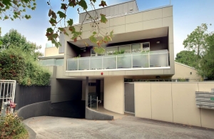 Off-Market Caulfield North apartment