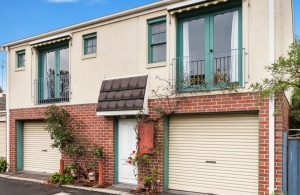 Trendy Townhouse Won at Auction in Kensington