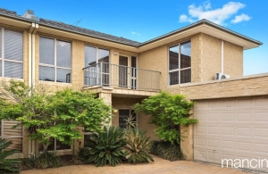 An Altona beach townhouse