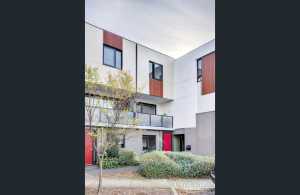 Brunswick East modern townhouse