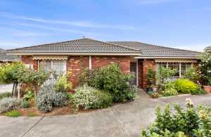 Manifold Heights villa