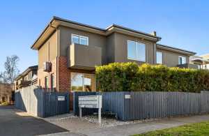 Mordialloc townhouse