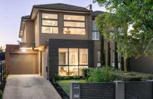 Large Murrumbeena townhouse