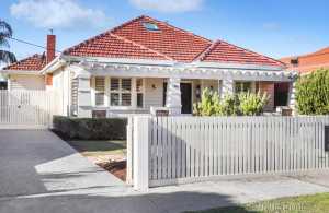 Stunning Newport Californian Bungalow Stunning Newport Californian Bungalow