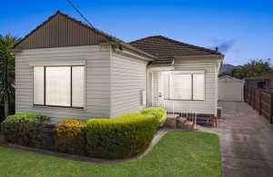 Reservoir weatherboard
