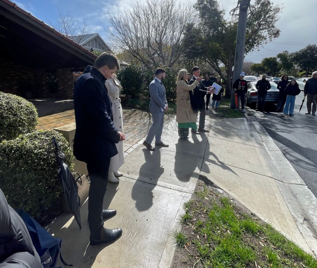 Auction Williamstown